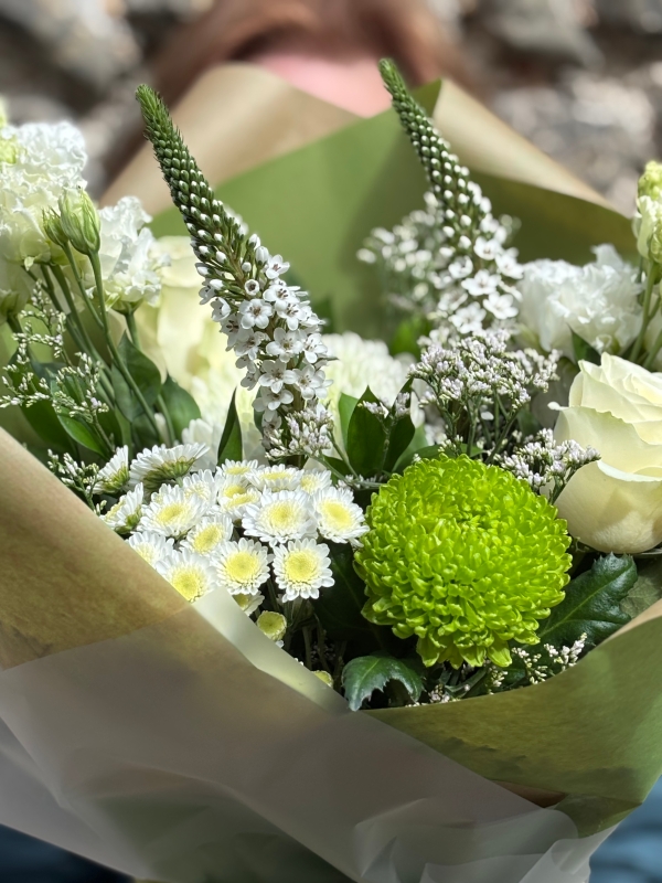Seasonal whites and greens Gift bag.